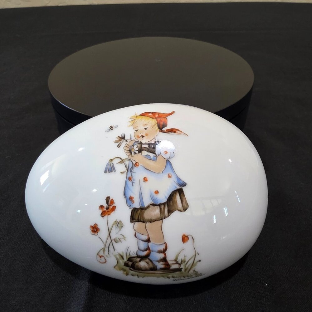 HUMMEL Egg Lidded Jewelry Box SCHMID W GERMANY GIRL PICKING FLOWERS White Cerami